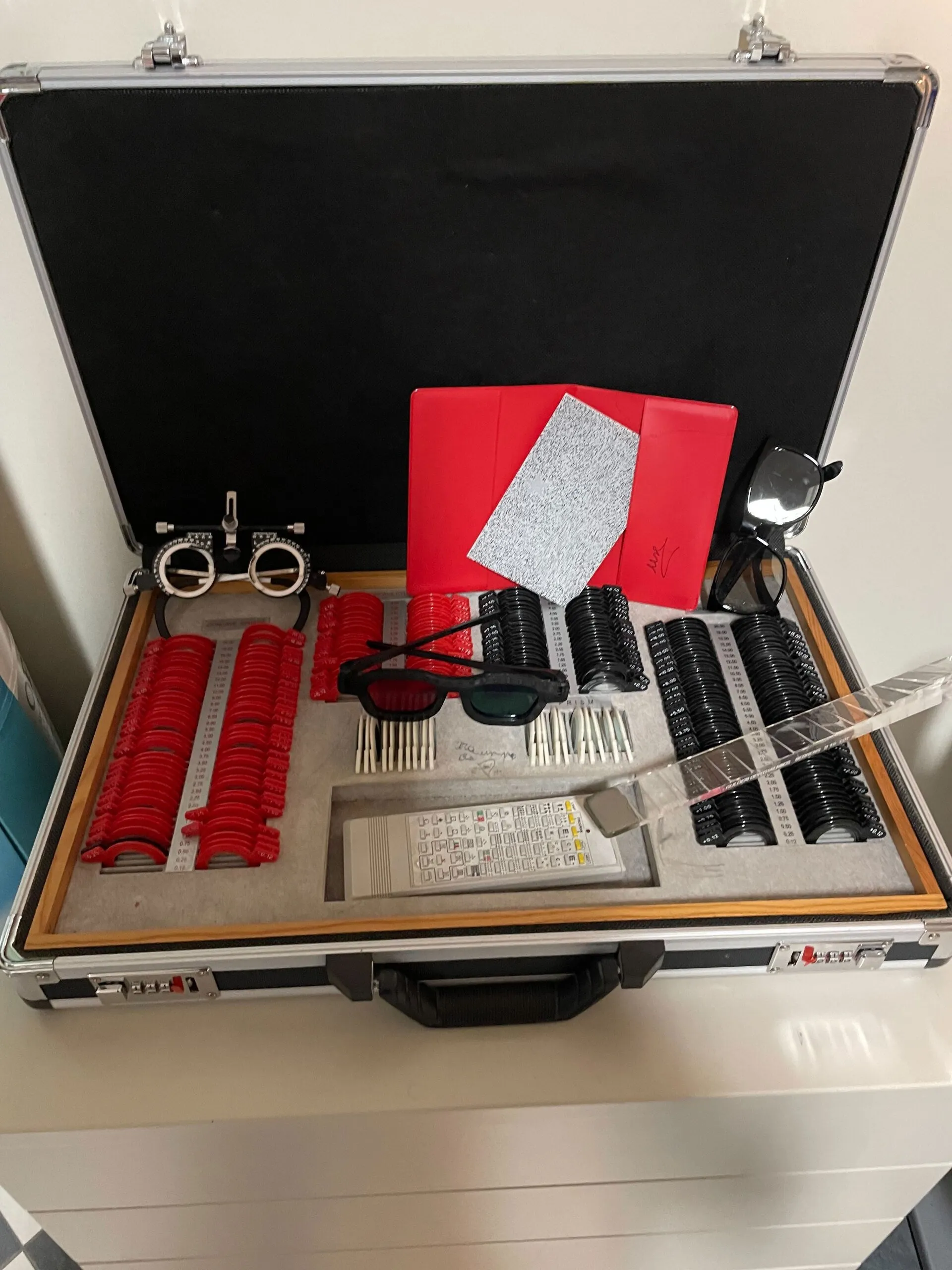 Strumenti per visita oculistica